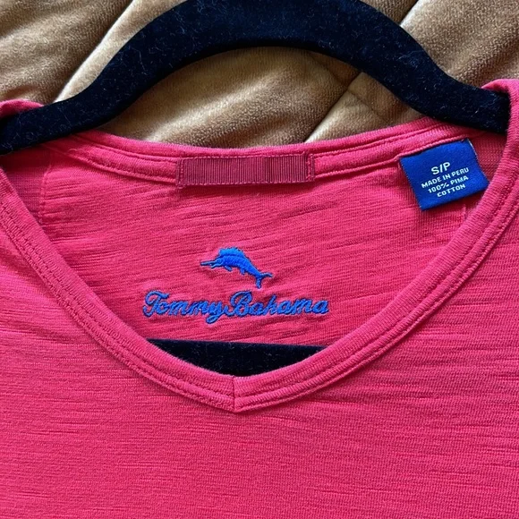 Men’s Tommy Bahama V Neck Tee - Picture 2 of 5